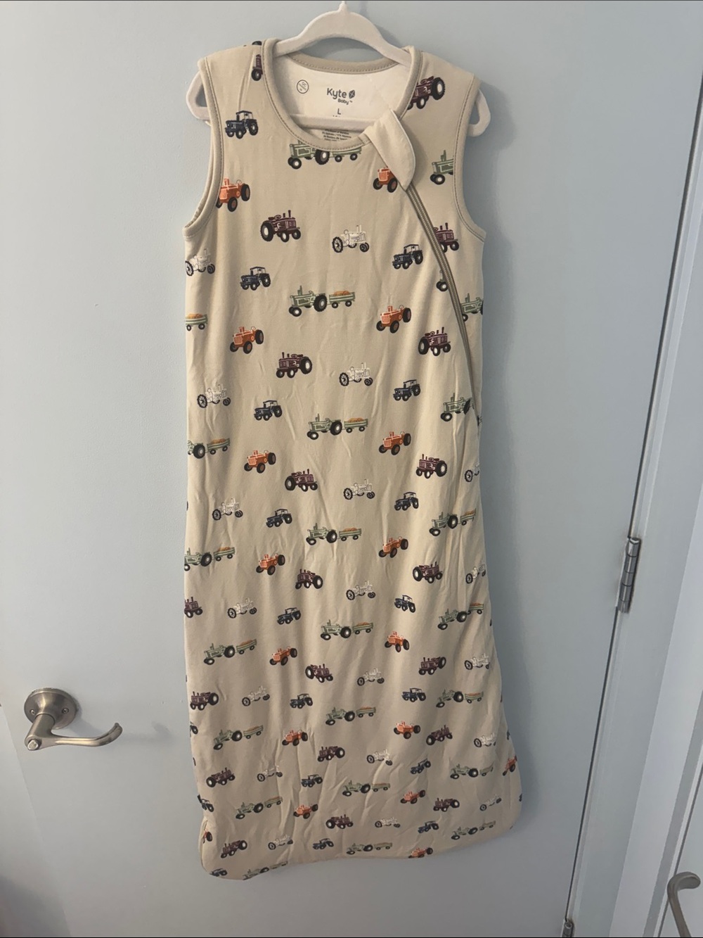 Kyte BABY Cream Sleeveless Sleep Sack with Tractor Print - NWOT